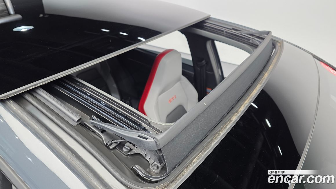 Volkswagen Golf 2023