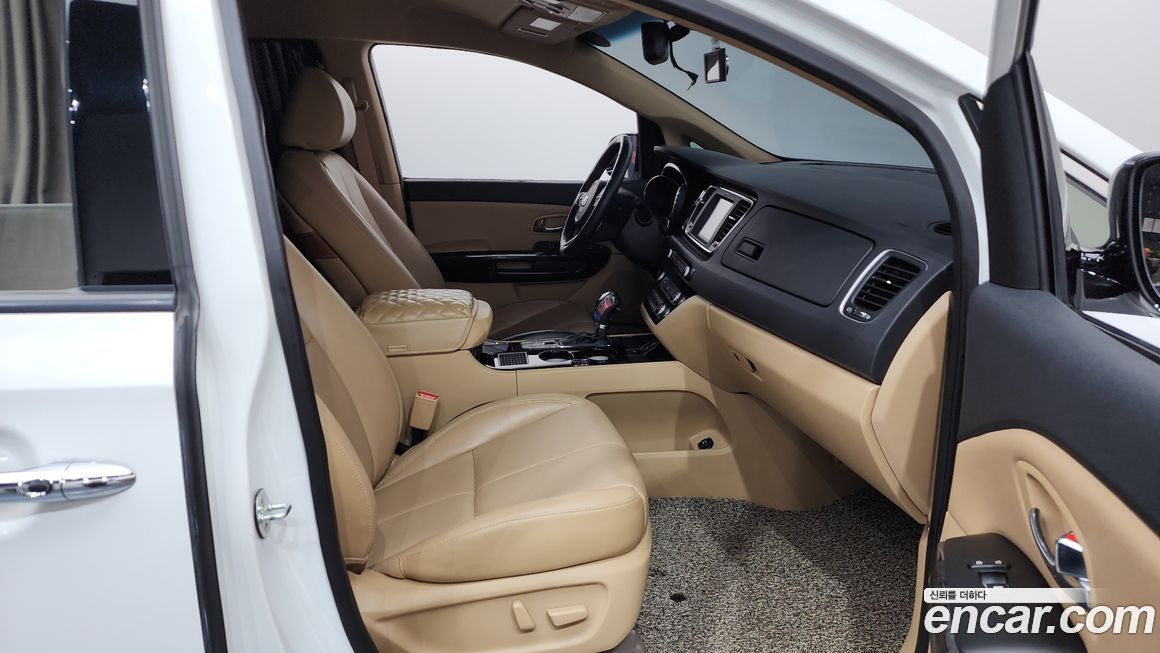 Kia Canival 2019