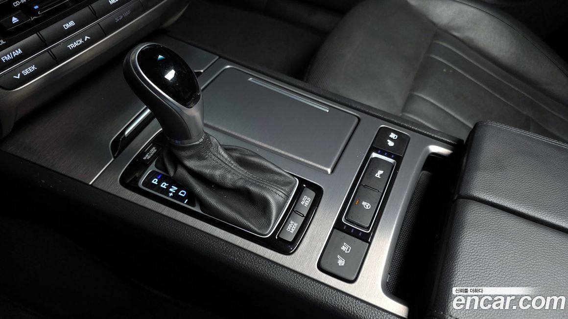 Hyundai Genesis 2016