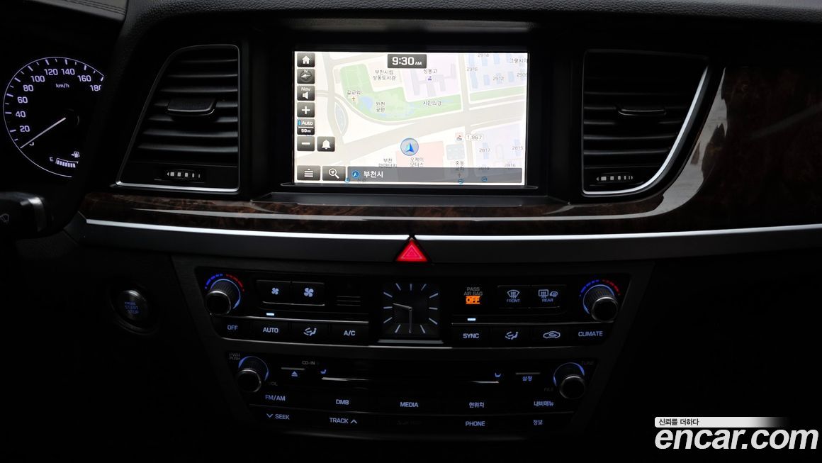 Hyundai Genesis 2016