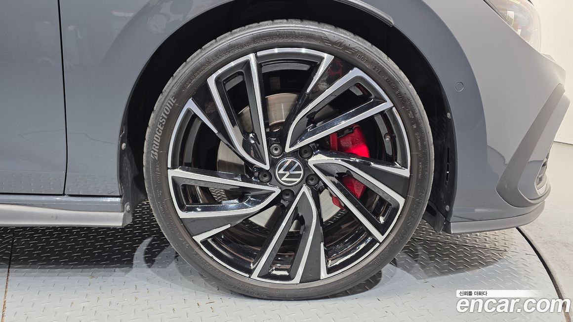 Volkswagen Golf 2023