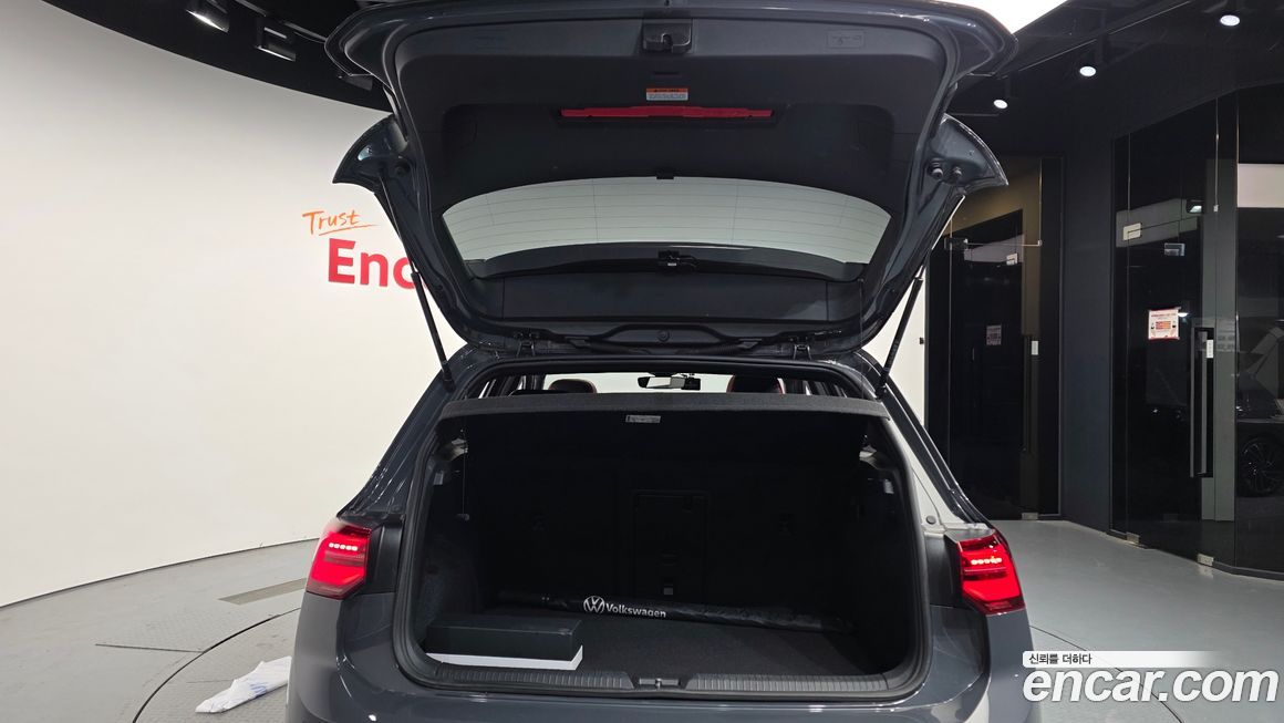 Volkswagen Golf 2023