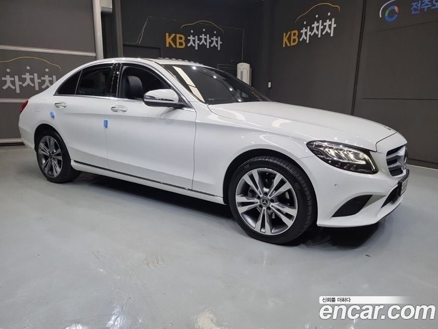 Mercedes-Benz C-Class 2020