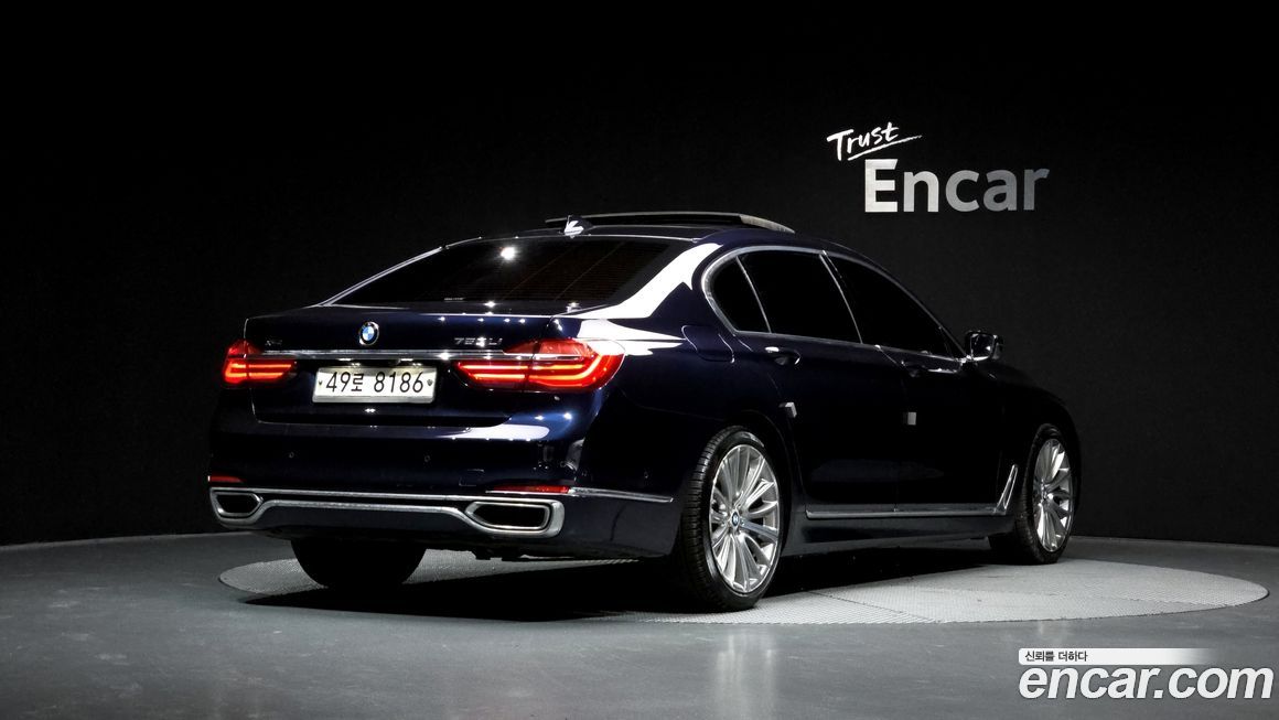 BMW 7-Series 2016