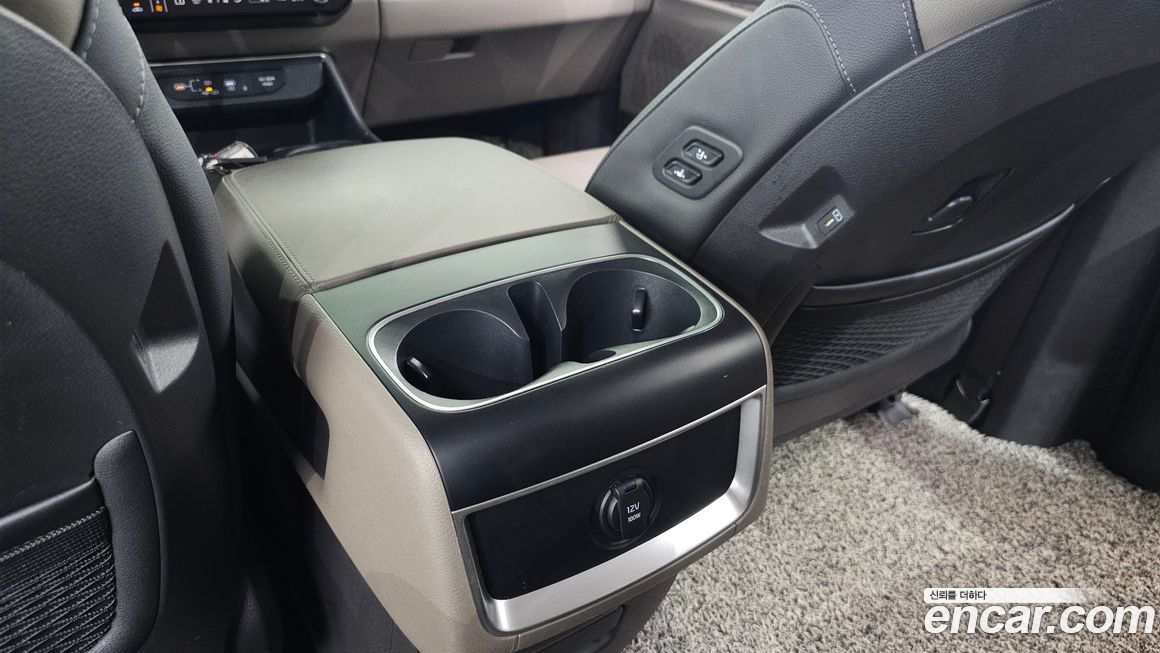 Kia Canival 2024