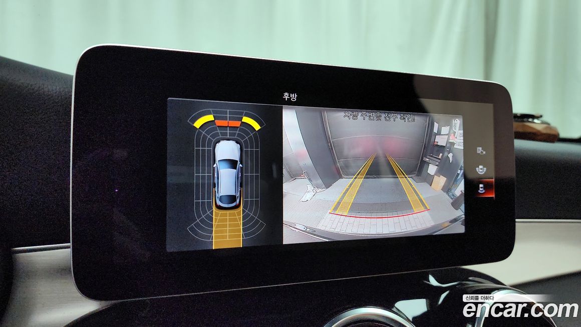 Mercedes-Benz GLC-Class 2021