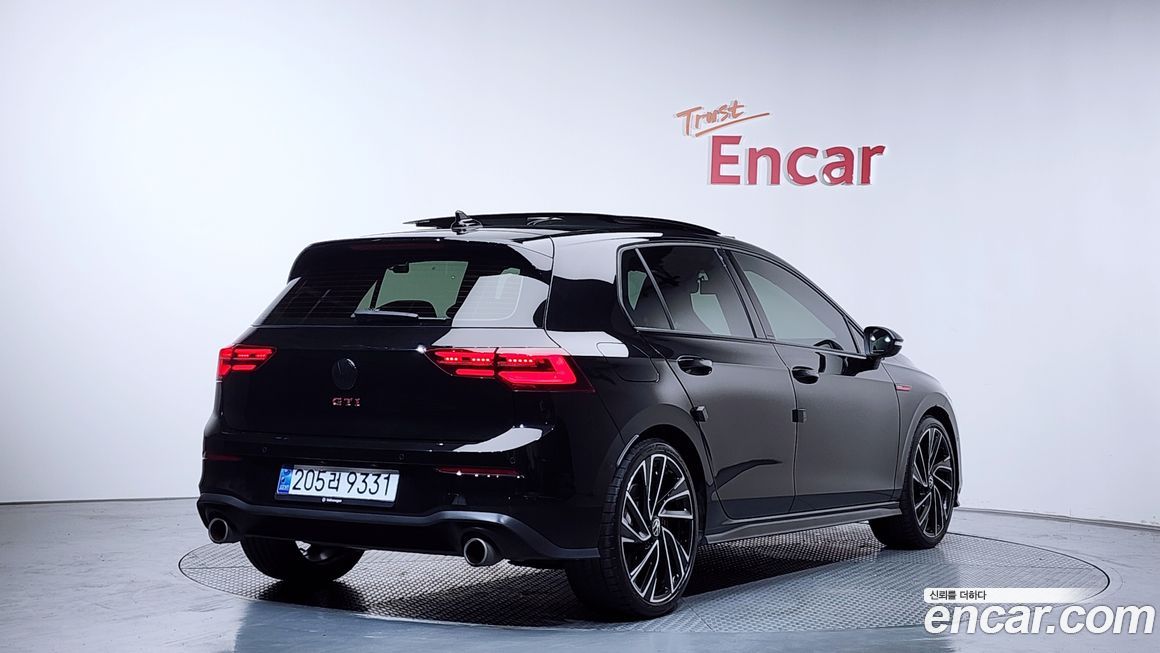 Volkswagen Golf 2024