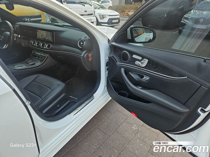 Mercedes-Benz E-Class 2021