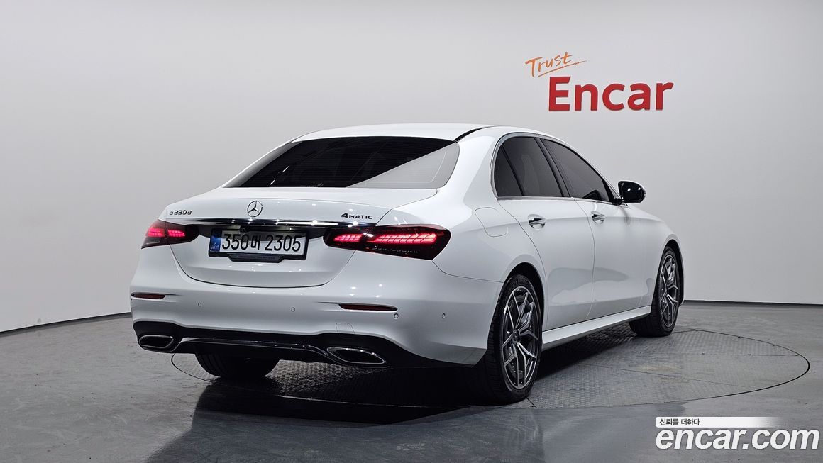 Mercedes-Benz E-Class 2021