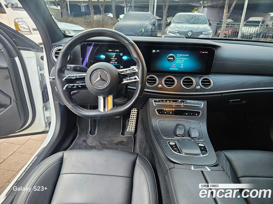 Mercedes-Benz E-Class 2021