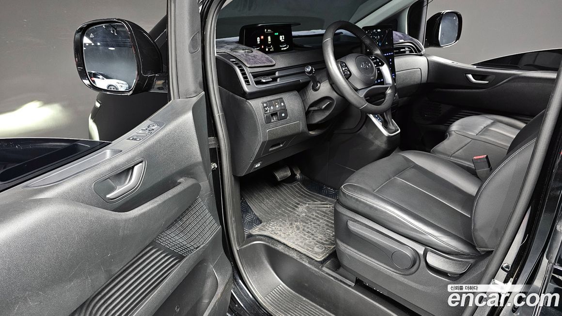 Hyundai Staria 2024