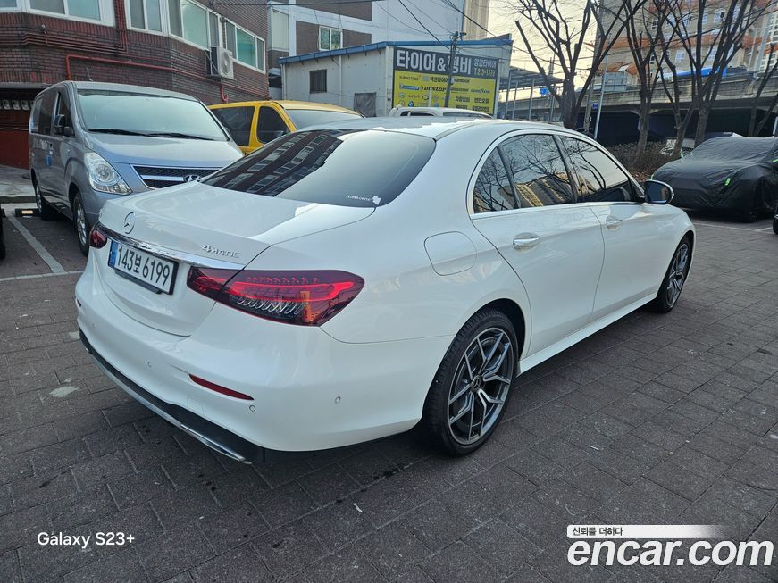 Mercedes-Benz E-Class 2021