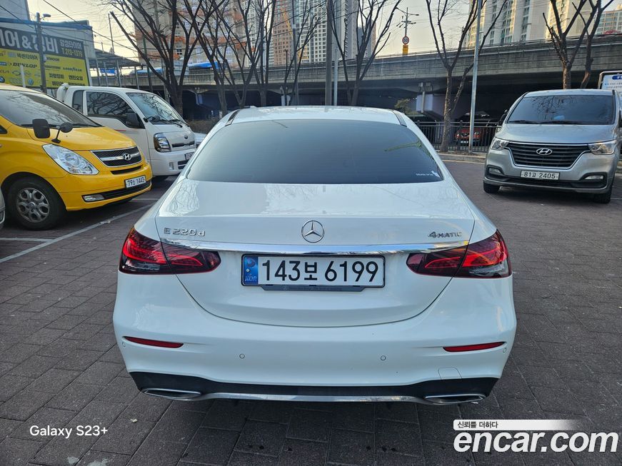 Mercedes-Benz E-Class 2021