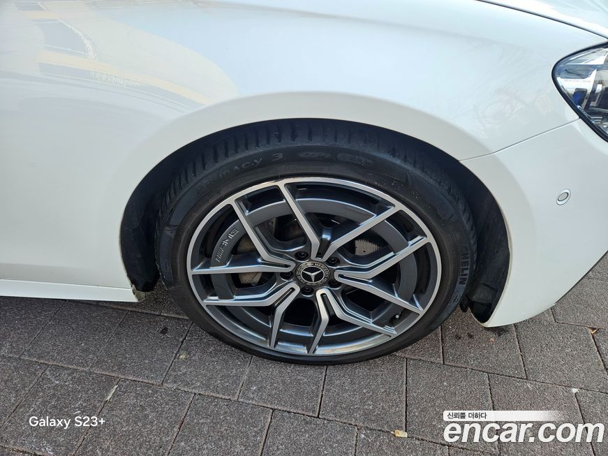 Mercedes-Benz E-Class 2021