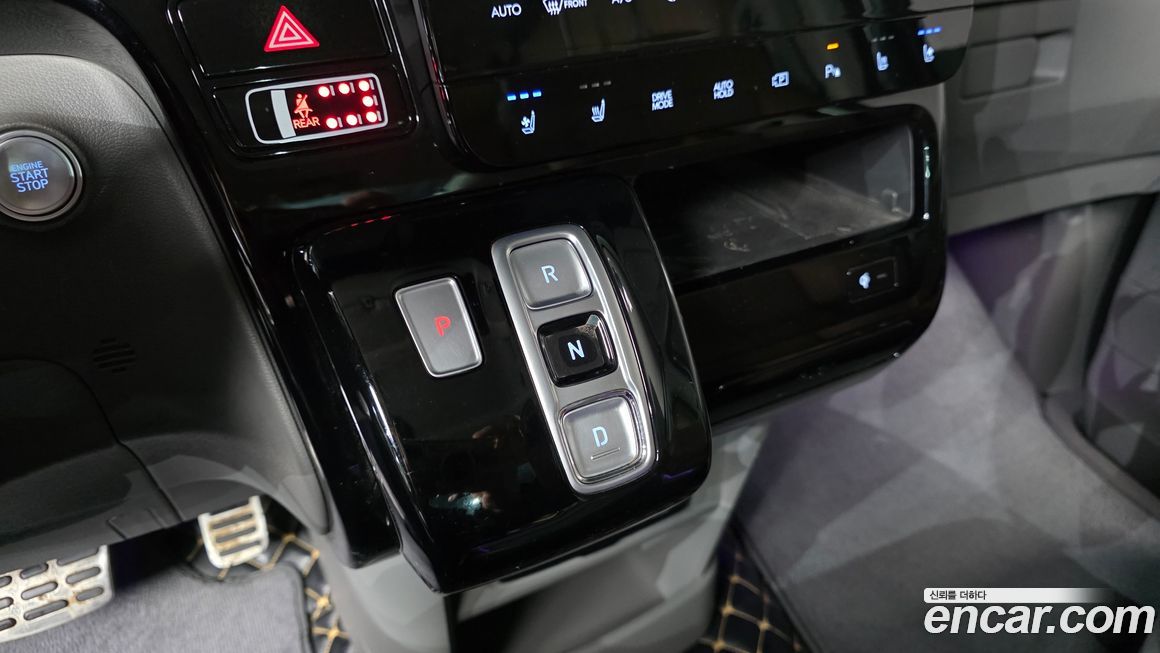 Hyundai Staria 2023
