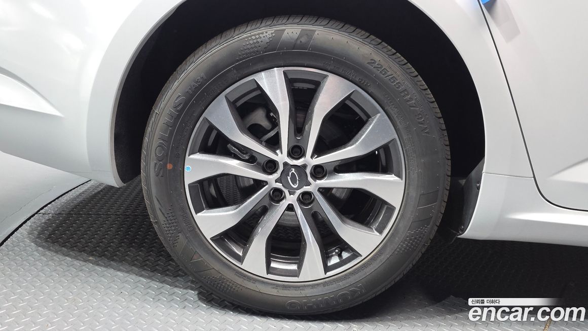 Renault-KoreaSamsung SM6 2025