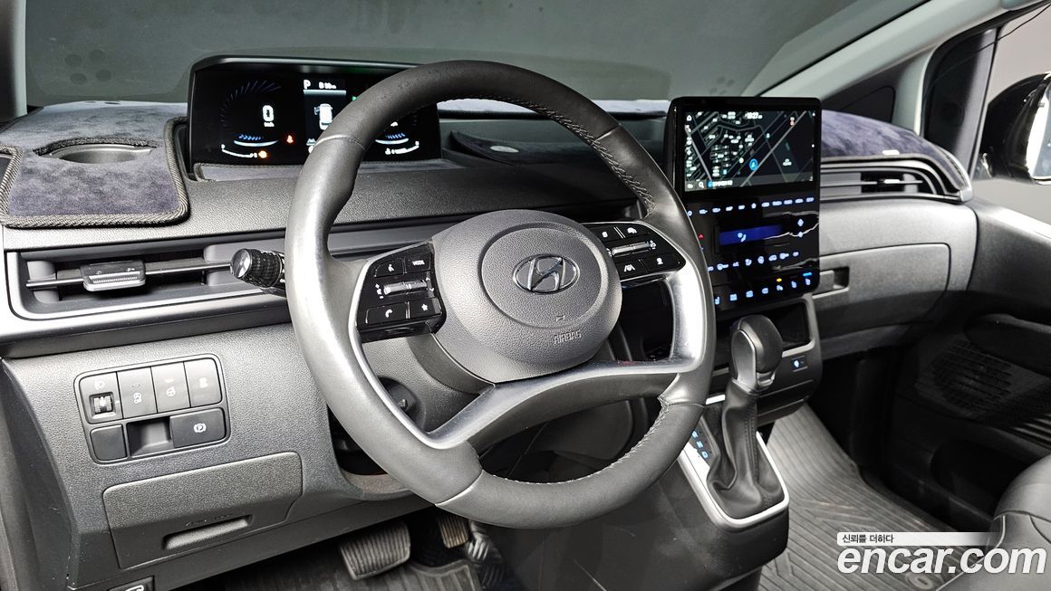 Hyundai Staria 2024