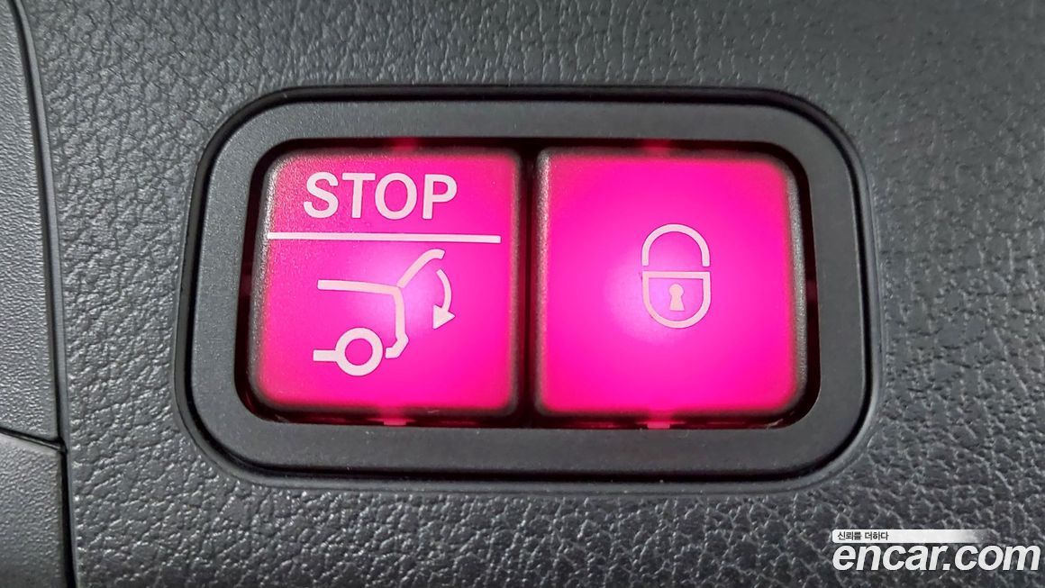 Mercedes-Benz GLB-Class 2021