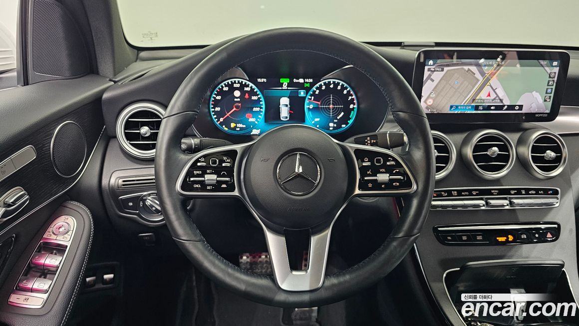 Mercedes-Benz GLC-Class 2021