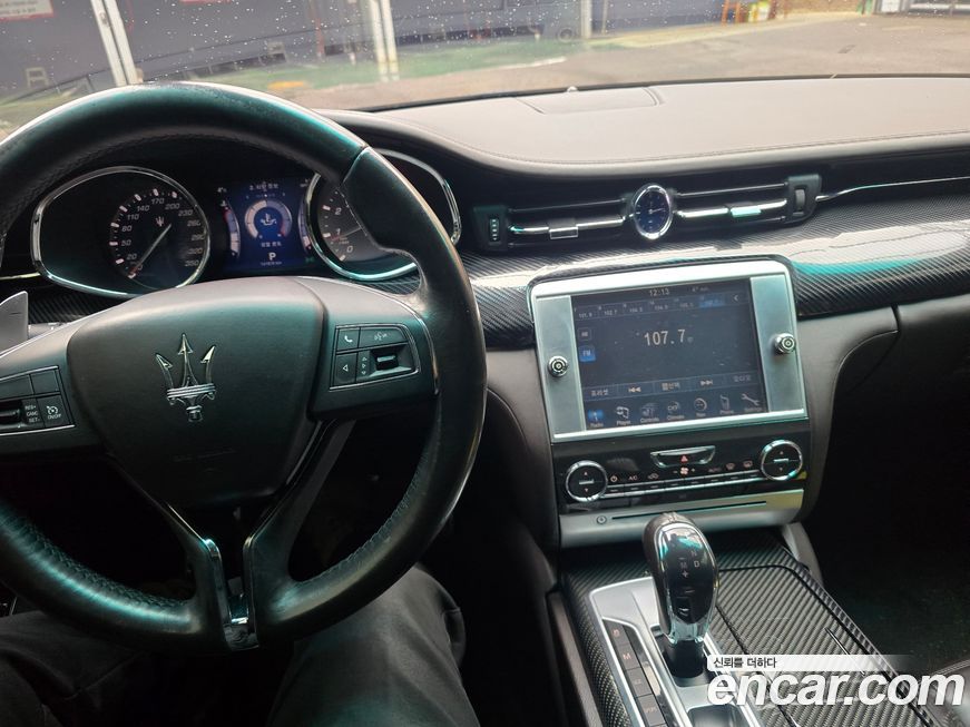 Maserati Quattroporte 2015
