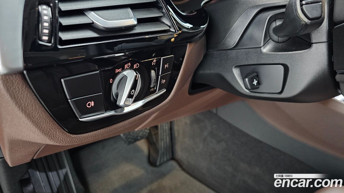 BMW 5-Series 2022