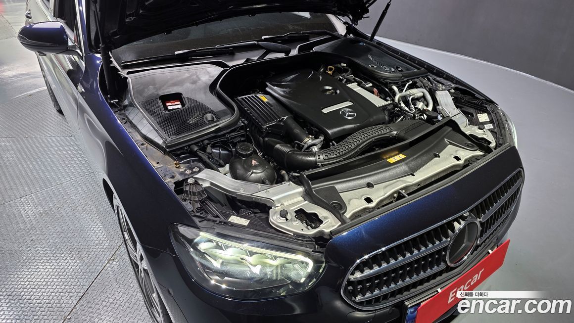 Mercedes-Benz E-Class 2023