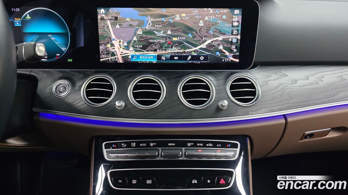 Mercedes-Benz E-Class 2023