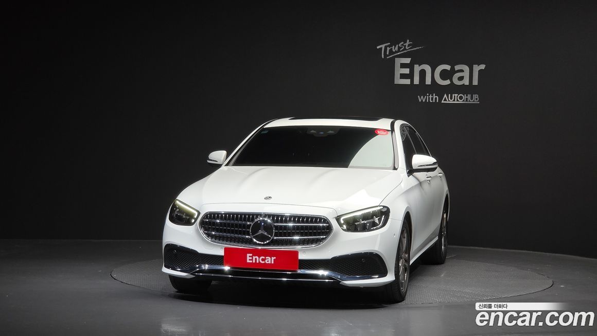 Mercedes-Benz E-Class 2023