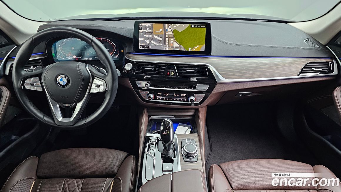 BMW 5-Series 2022