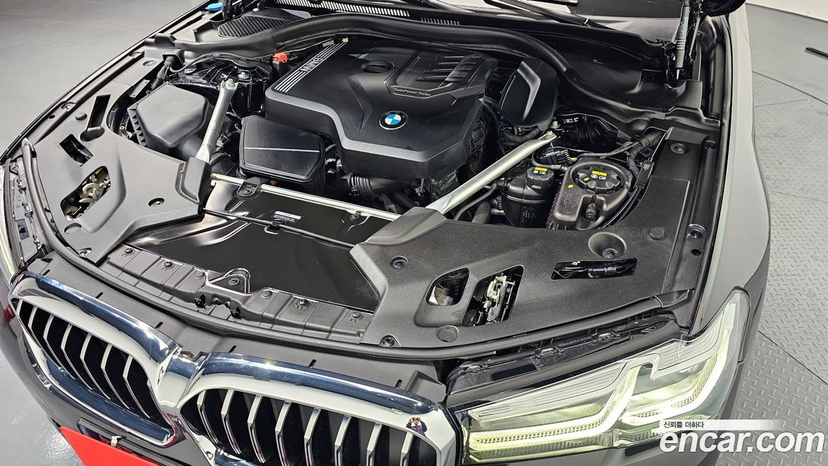 BMW 5-Series 2022