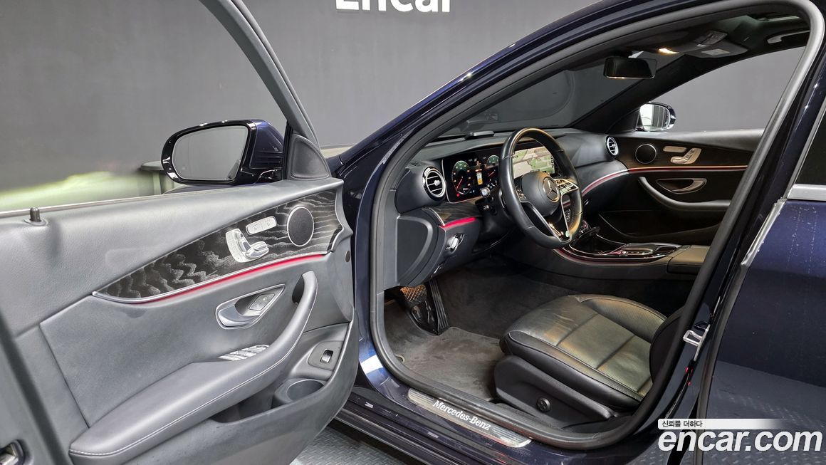 Mercedes-Benz E-Class 2023