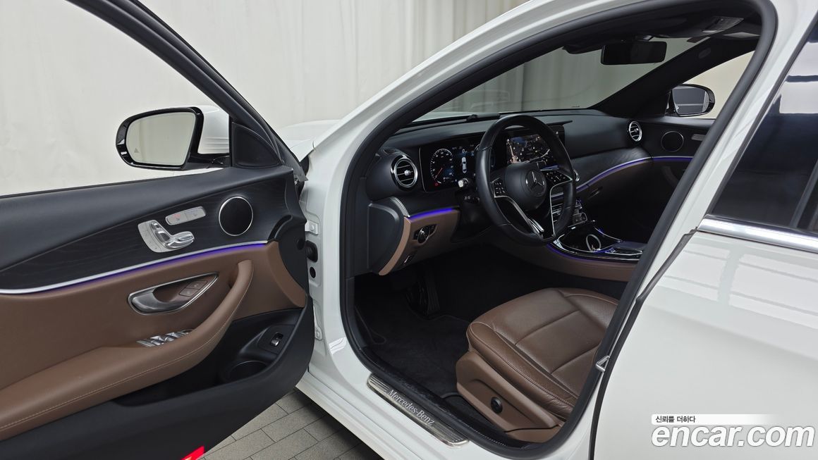 Mercedes-Benz E-Class 2023