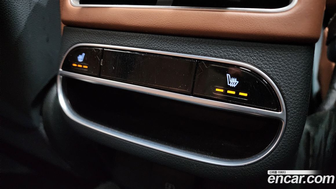 Genesis GV70 2022