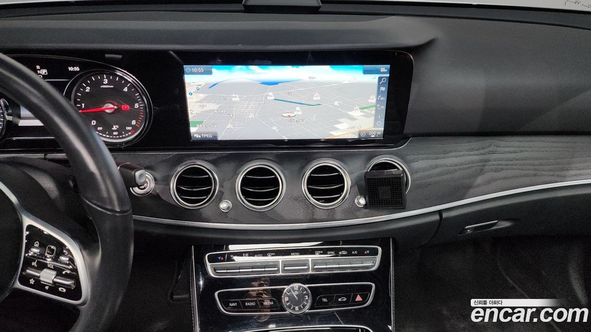 Mercedes-Benz E-Class 2019