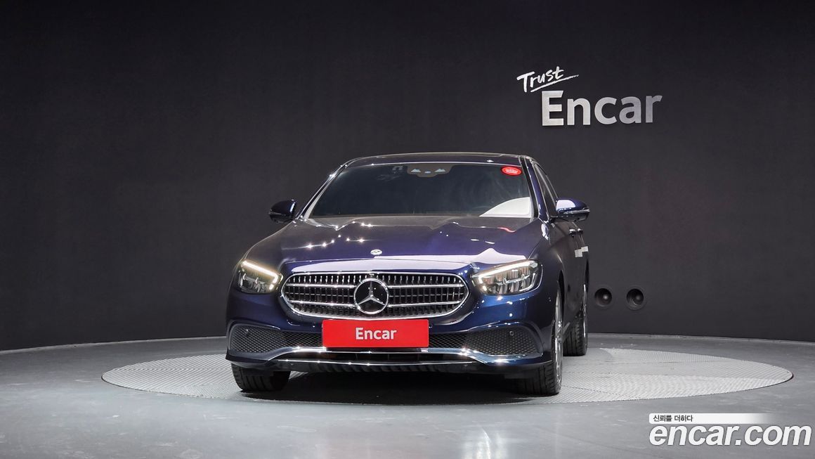 Mercedes-Benz E-Class 2023