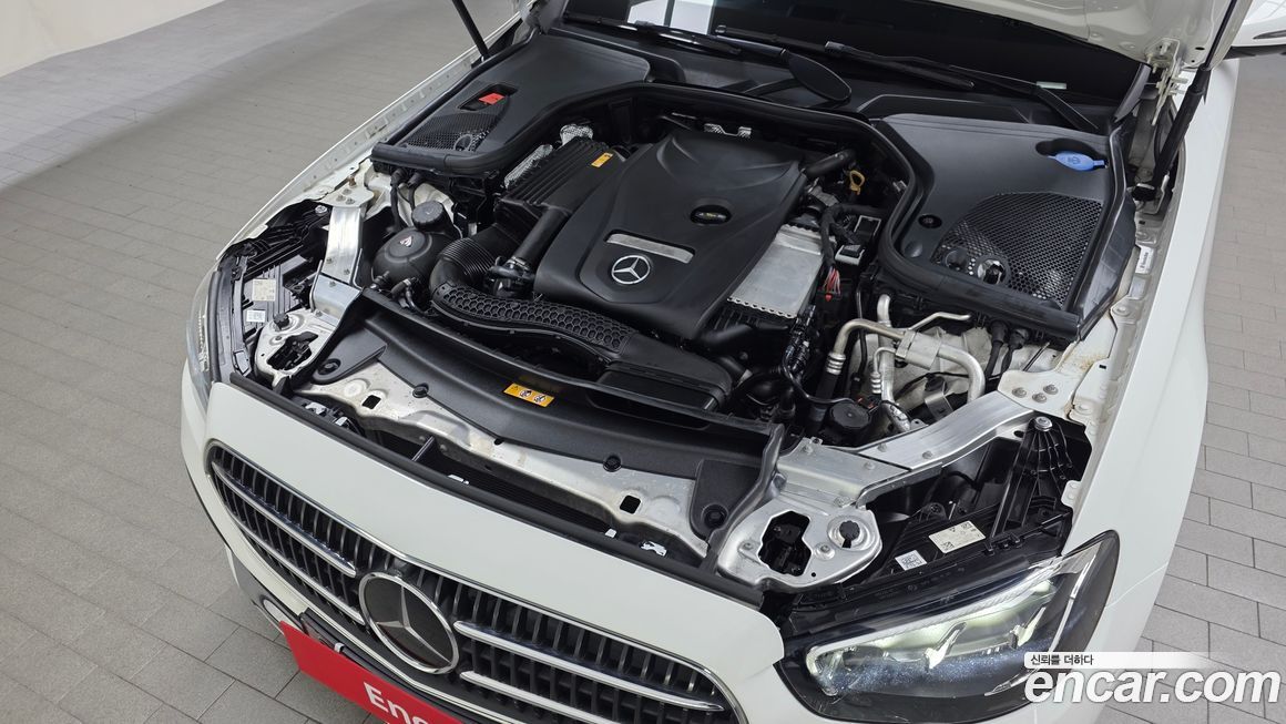 Mercedes-Benz E-Class 2023