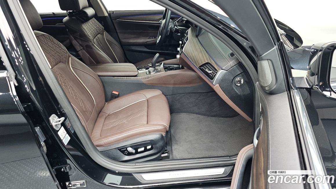BMW 5-Series 2022