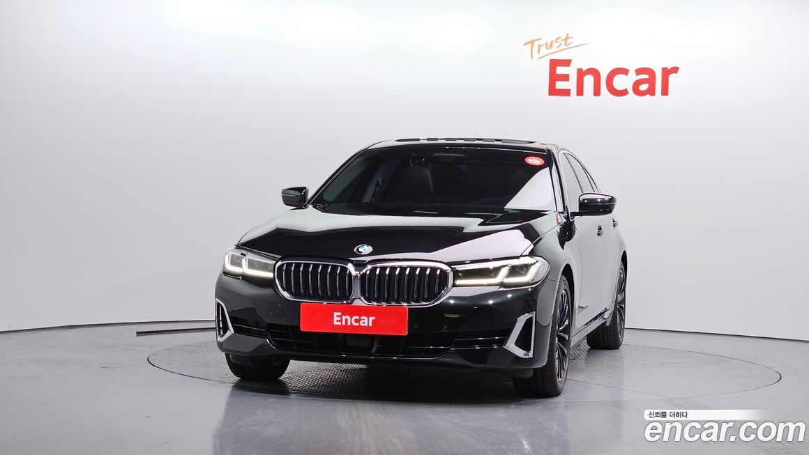 BMW 5-Series 2022