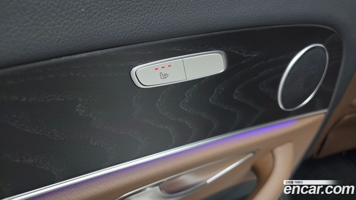 Mercedes-Benz E-Class 2023