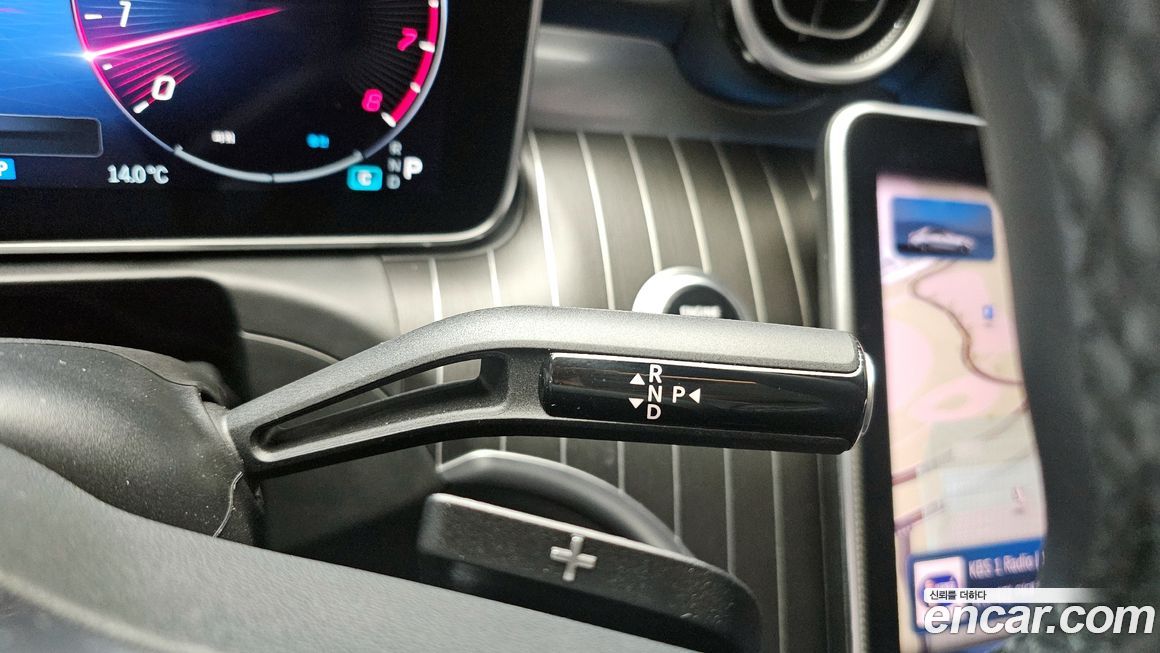 Mercedes-Benz C-Class 2024