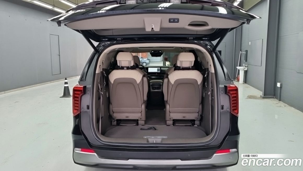 Kia Canival 2025