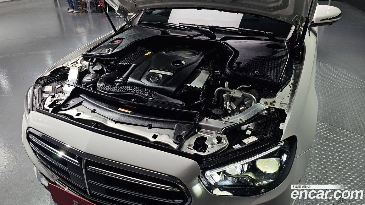 Mercedes-Benz E-Class 2023