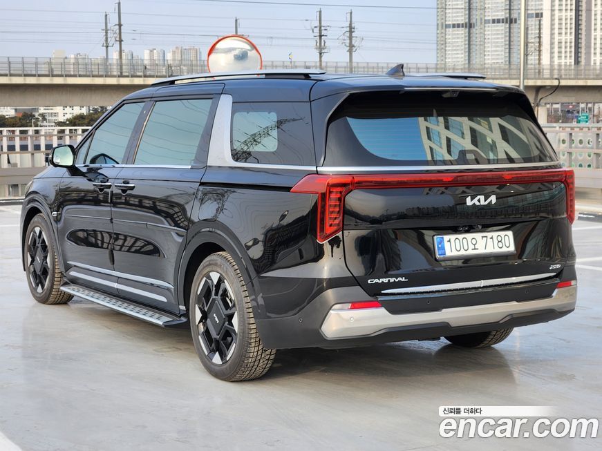 Kia Canival 2024