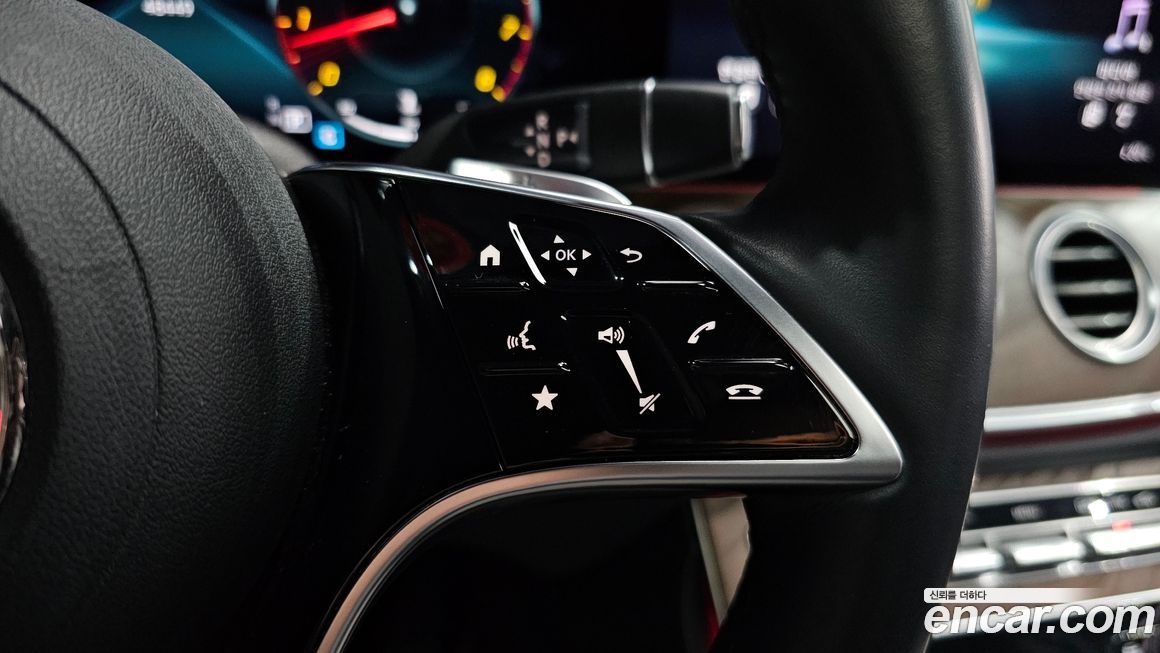 Mercedes-Benz E-Class 2023