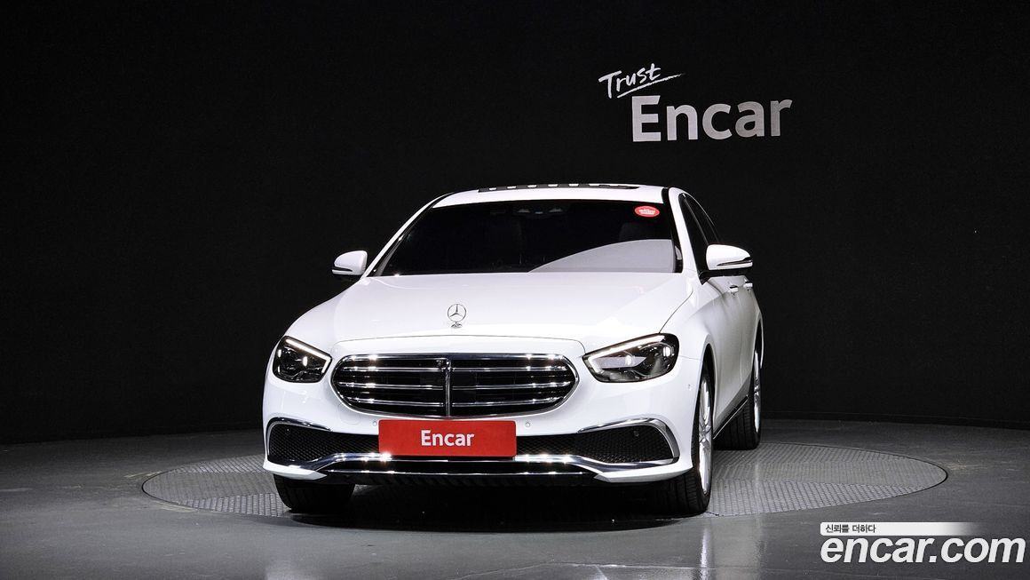 Mercedes-Benz E-Class 2023