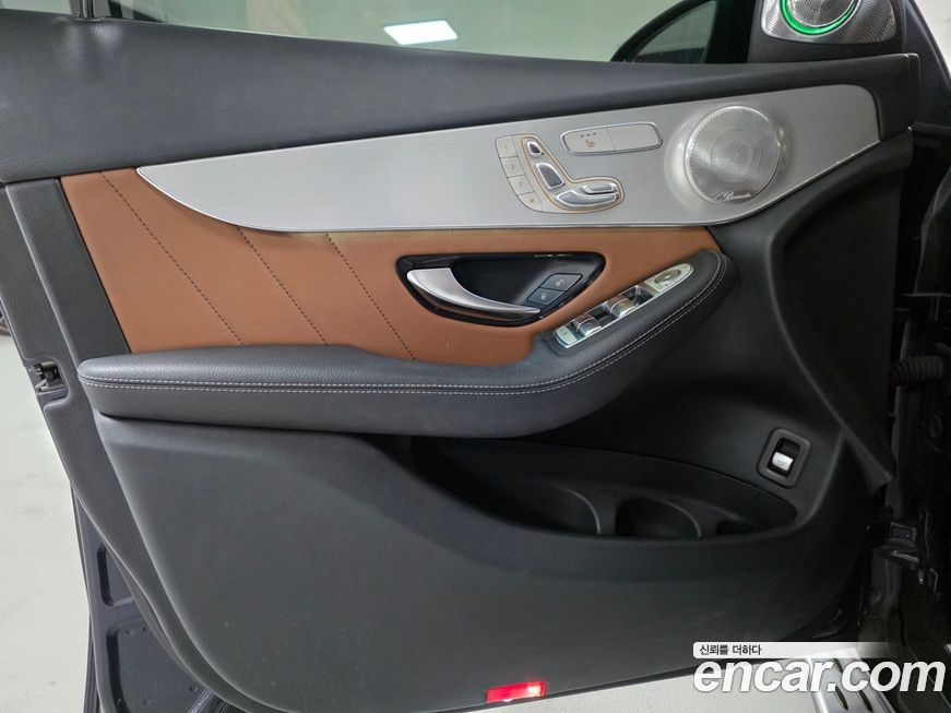 Mercedes-Benz GLC-Class 2020
