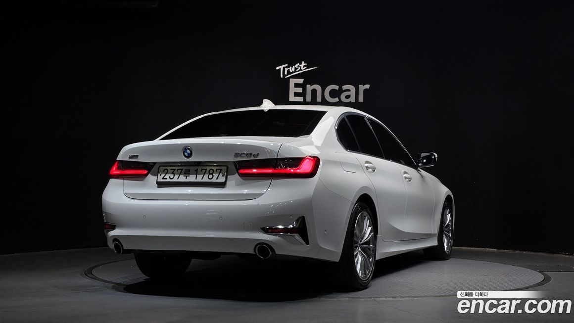 BMW 3-Series 2019