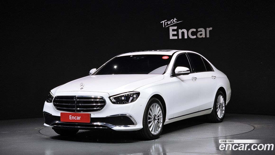 Mercedes-Benz E-Class 2023