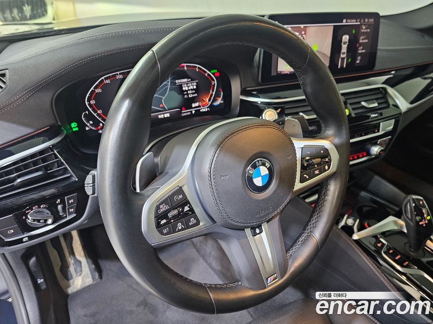 BMW 5-Series 2022