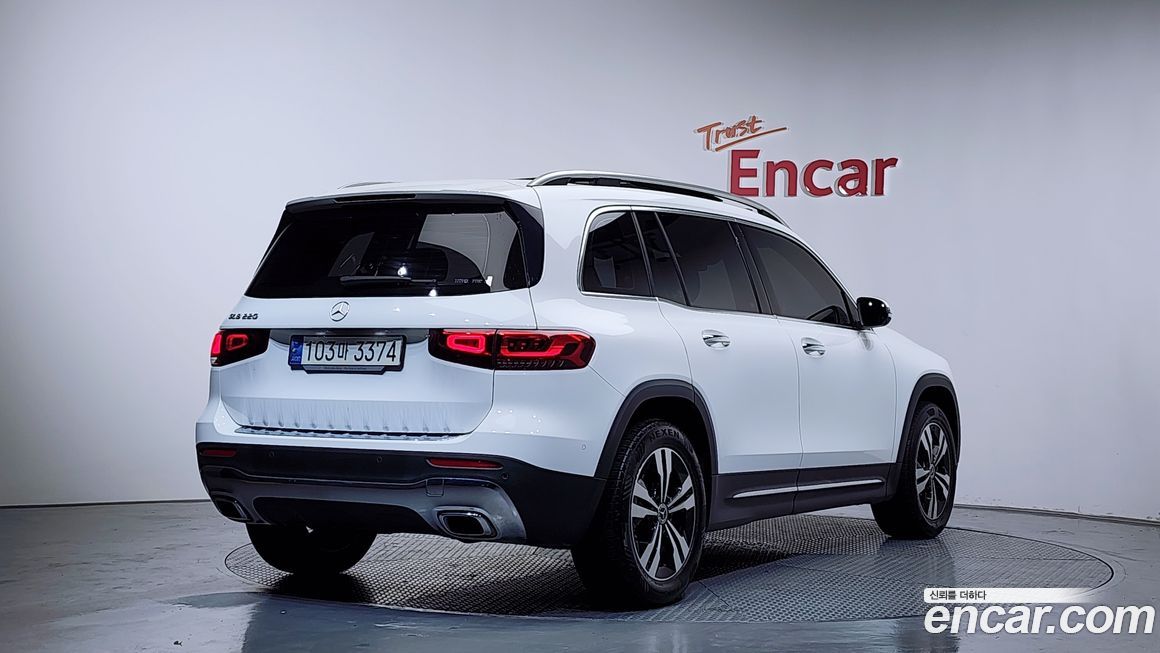 Mercedes-Benz GLB-Class 2021